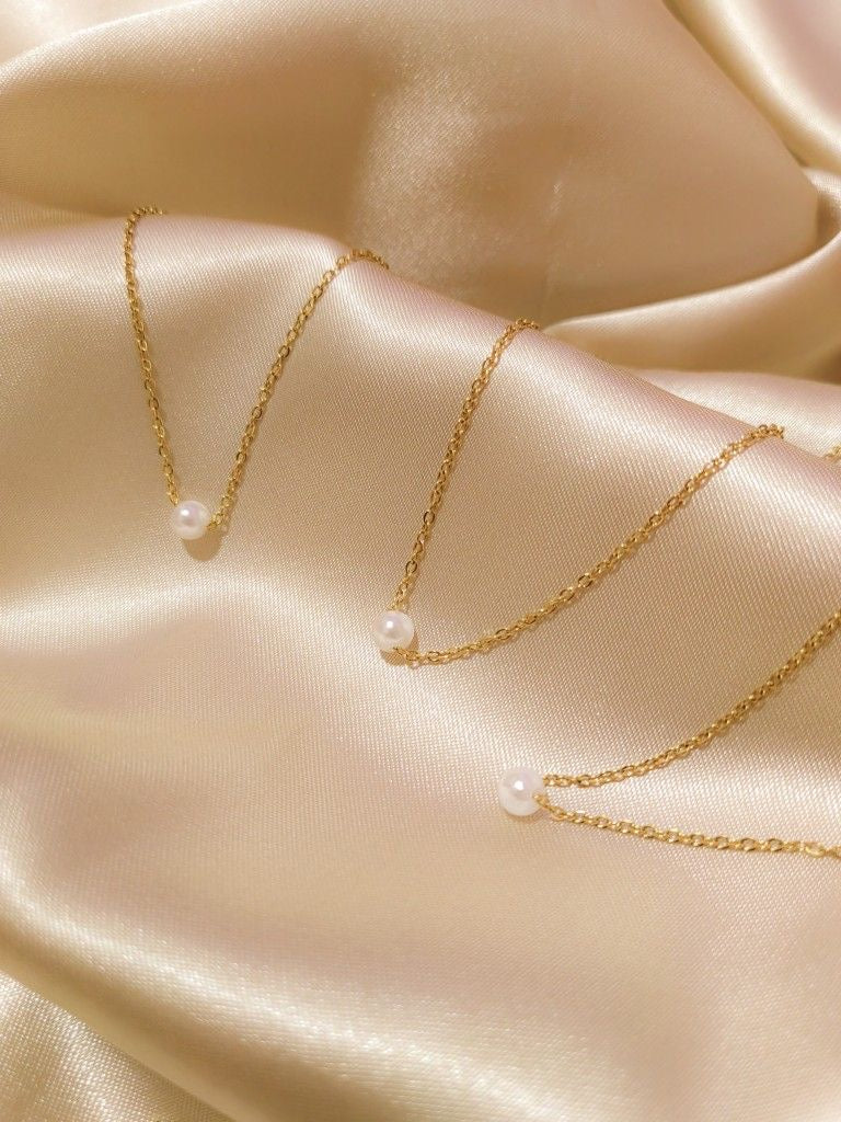 necklace pearl