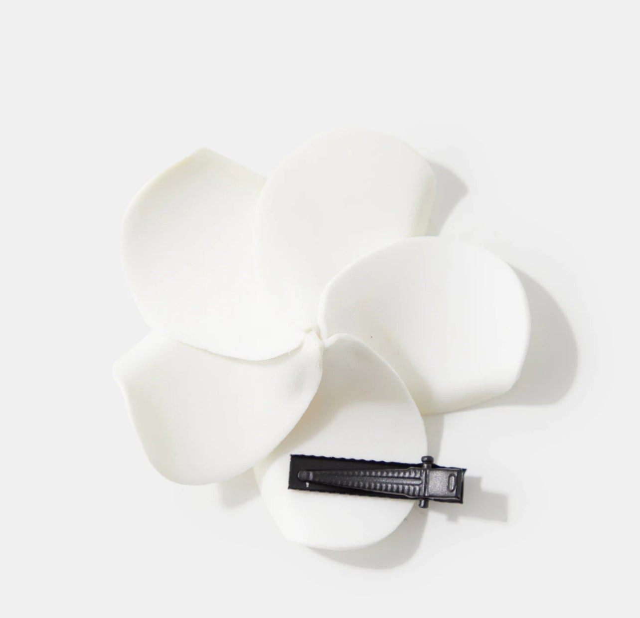 Solid hair clip