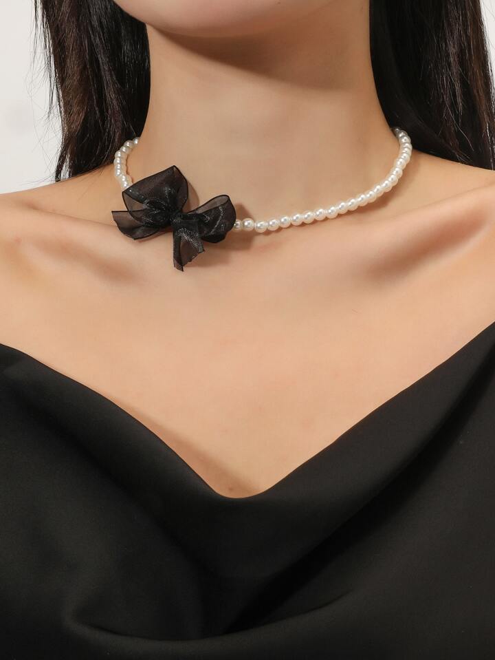 Lace Bow Decor Faux Pearl Beaded Necklace