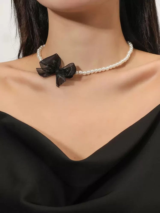 Lace Bow Decor Faux Pearl Beaded Necklace