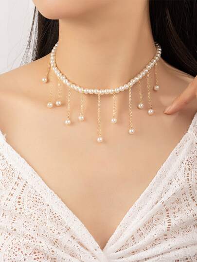 Faux Pearl Decor Necklace