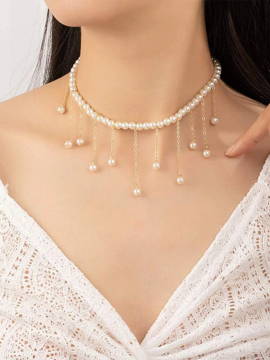Faux Pearl Decor Necklace