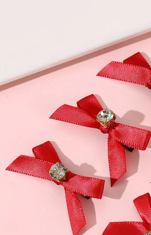 red two bow pin