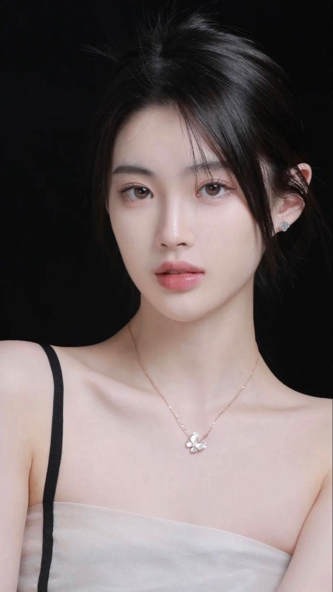 gold butterfly necklace