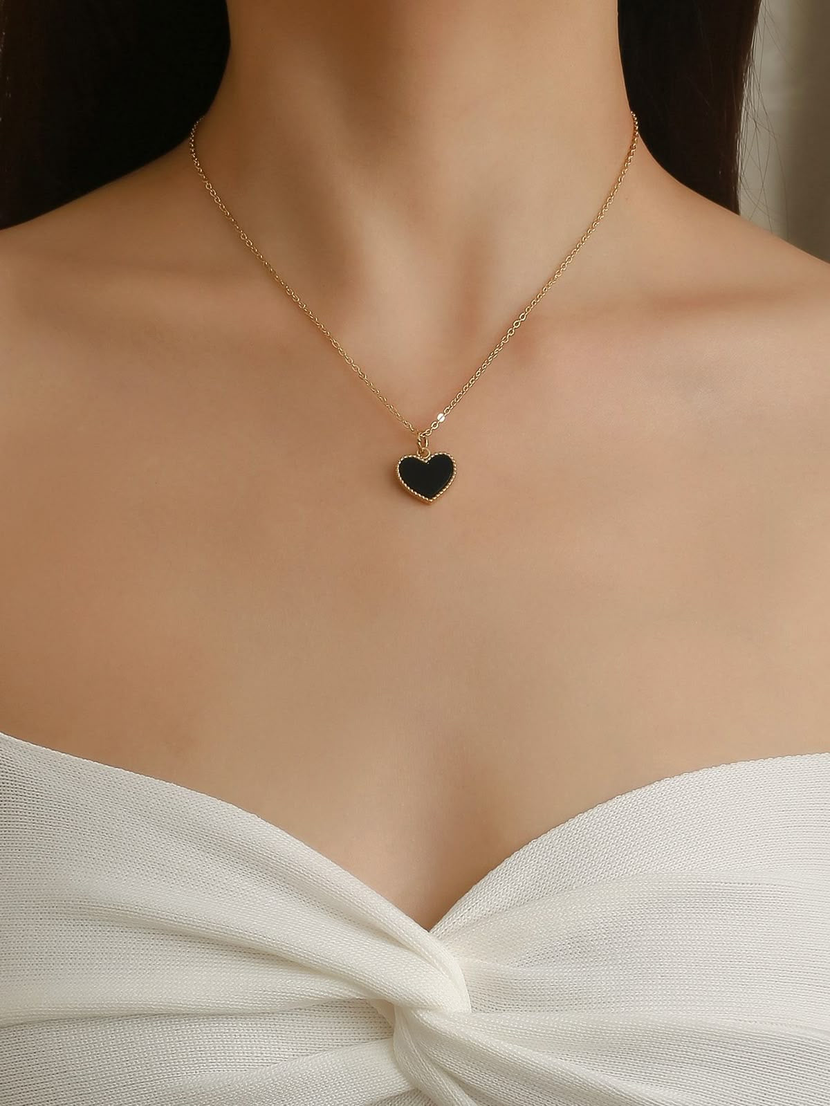 black heart necklace