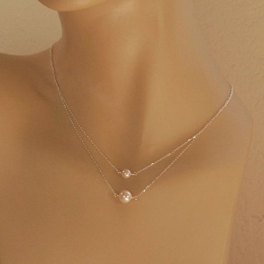 Perl necklace